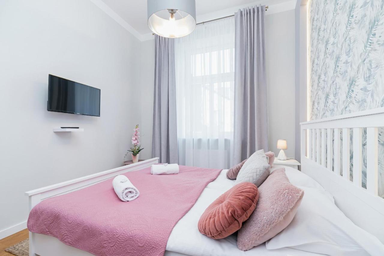 Sweet Family Apartment Chodkiewicza Rondo Grzegorzeckie By Noclegi Renters Krakow Exterior photo
