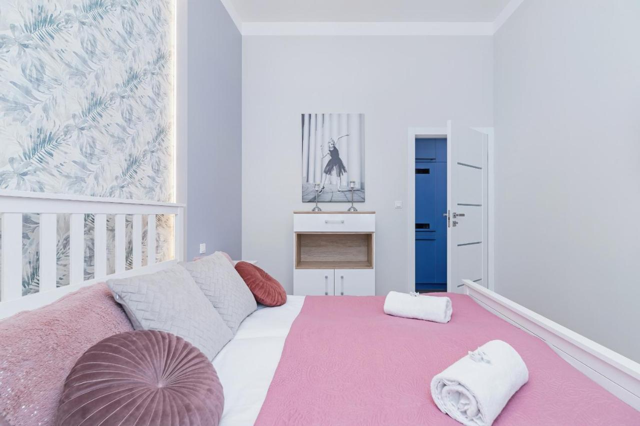 Sweet Family Apartment Chodkiewicza Rondo Grzegorzeckie By Noclegi Renters Krakow Exterior photo